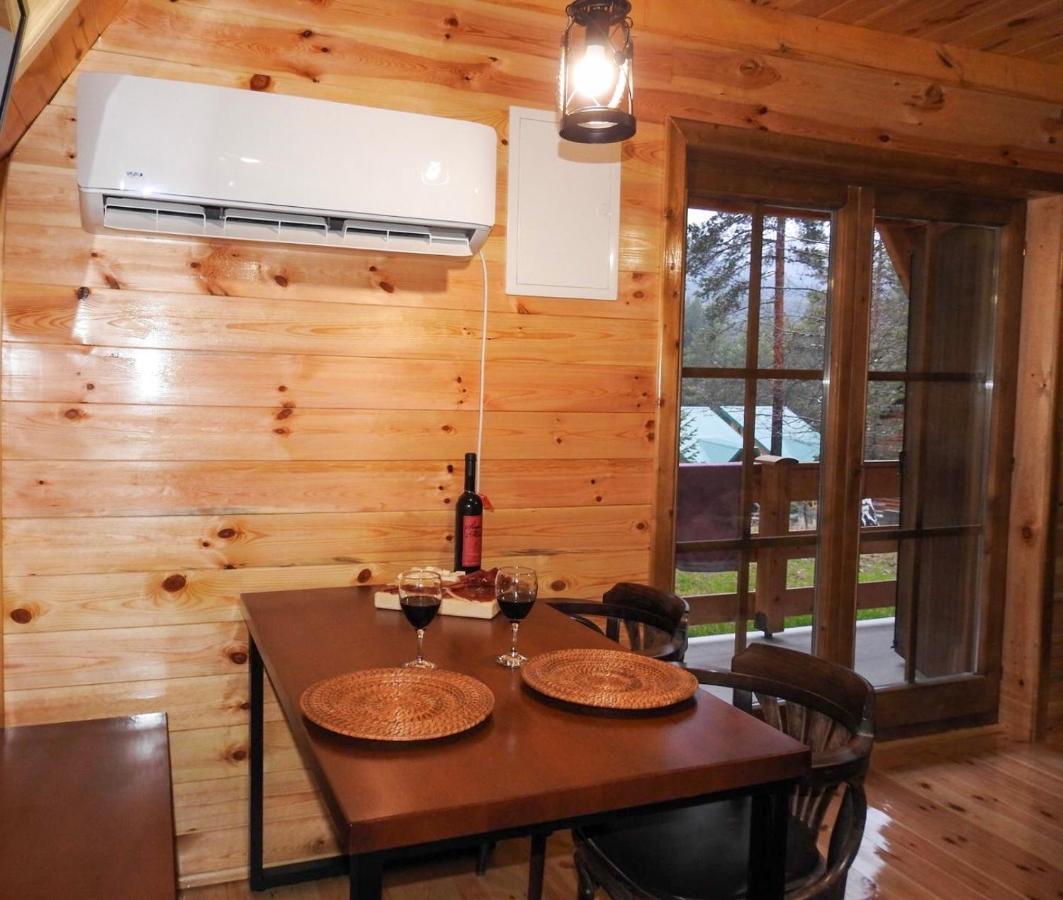 זבליאק The Pine Forest Cottage מראה חיצוני תמונה